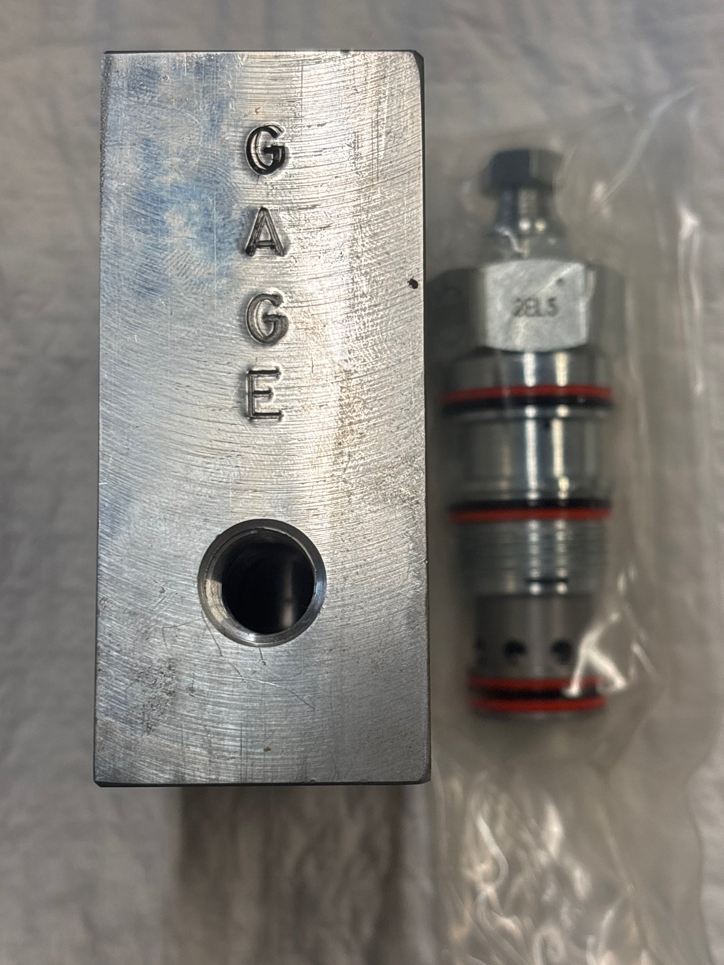 DHH-39 Pressure Reducing Valve Complete w/ Gage