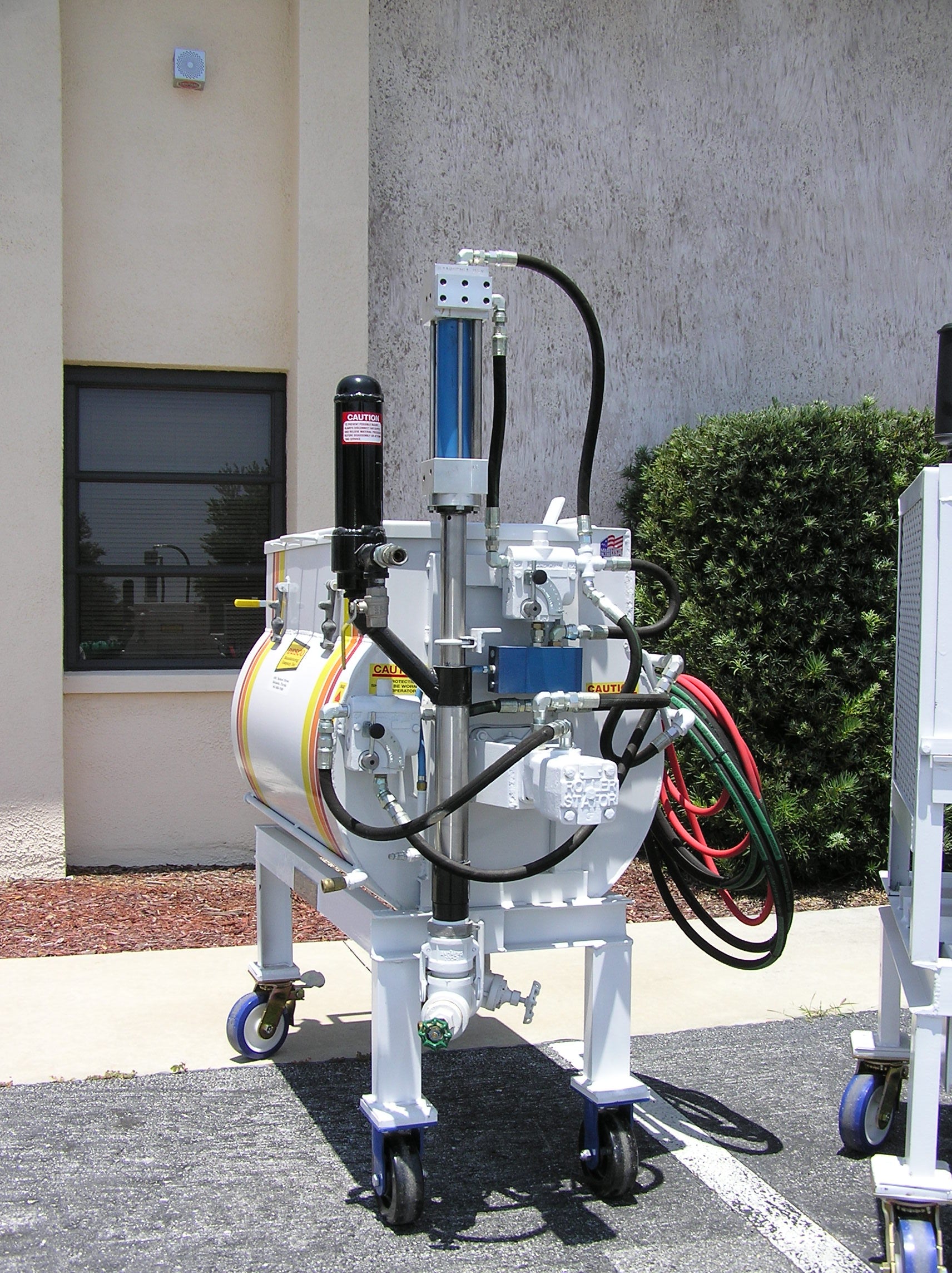 D90HS Split – Compact Split-Tank Texture Rig for High-Rises and Patchi ...