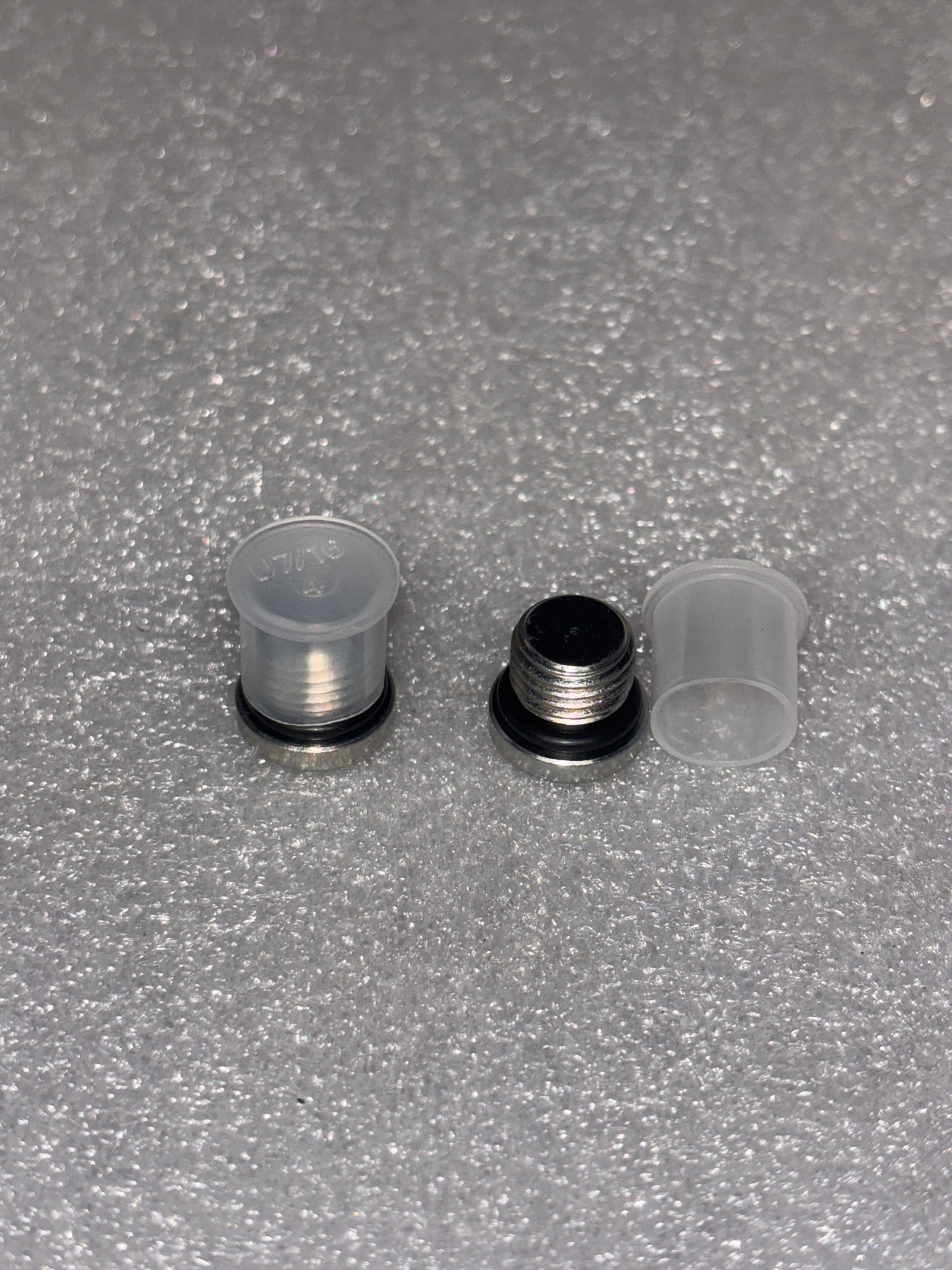 DHH-21 SAE #4 Plug