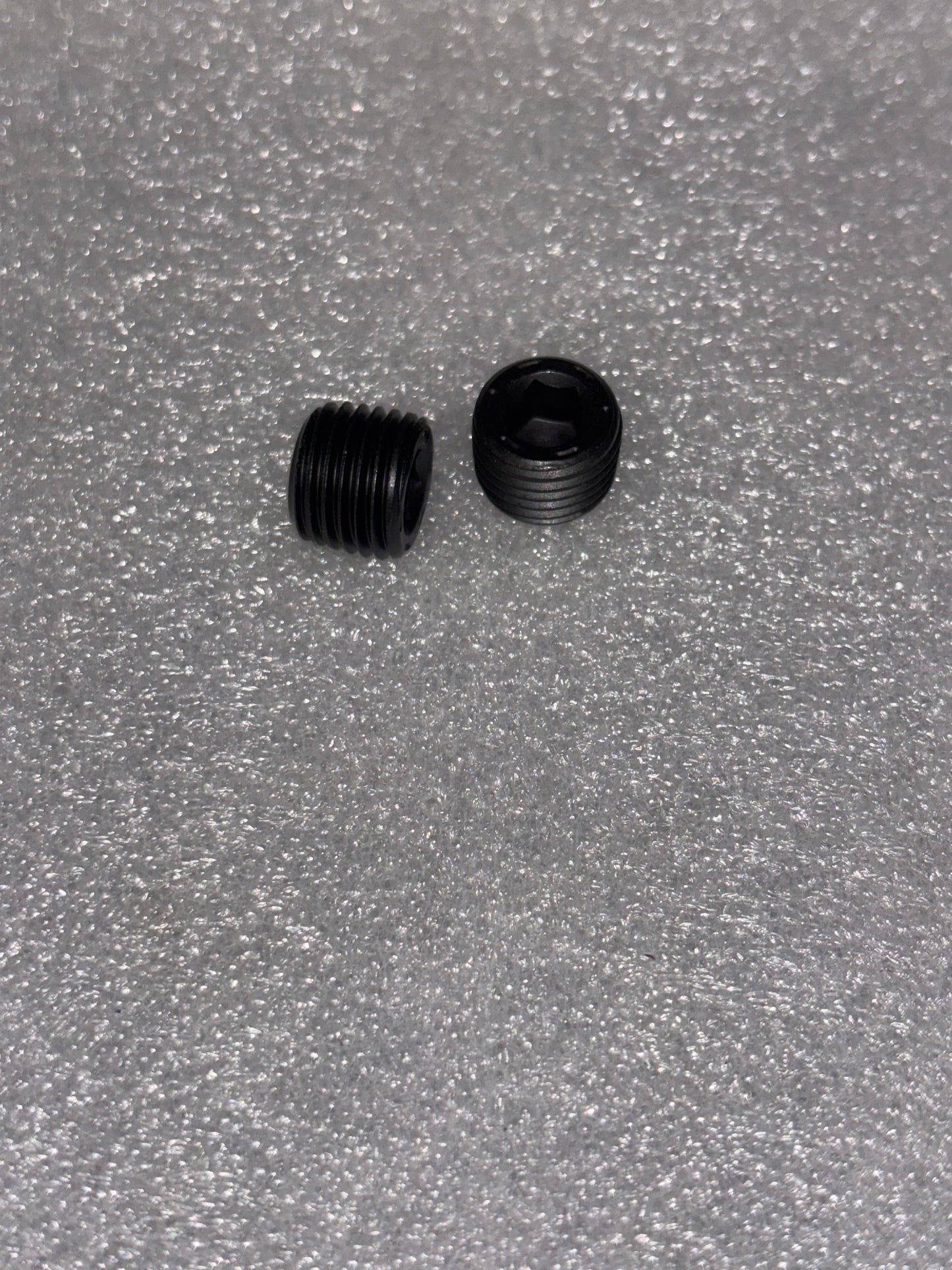 DHH-30 1/4" Pipe Plug